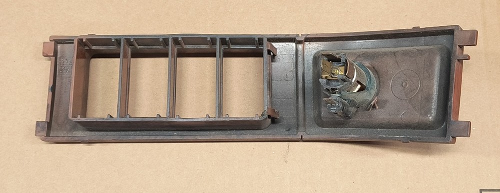 VOLVO VNL VNM 8141018 SWITCH-DASH PANEL