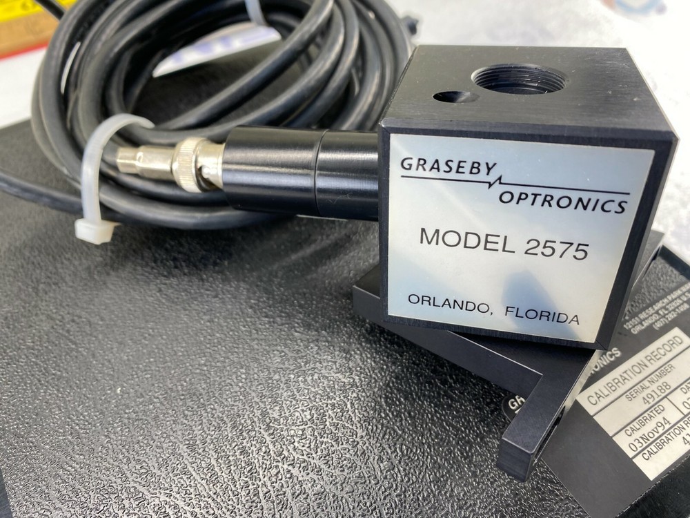 GRASEBY OPTRONICS S3768 W/ 2575 Integrating Sphere and S2575R Diode Detector