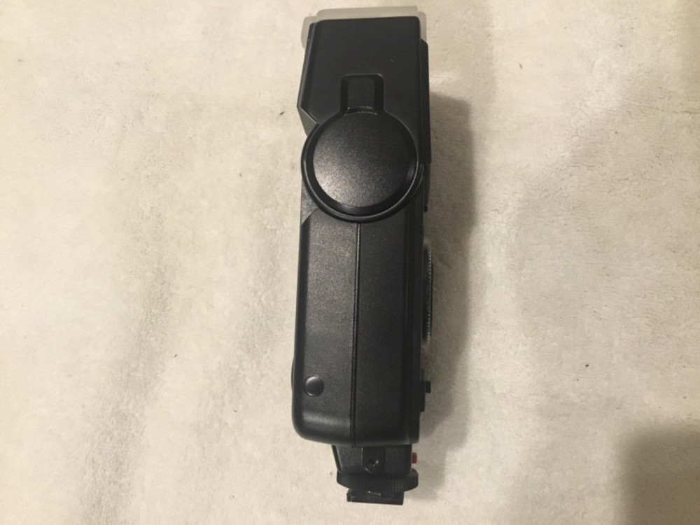 Minolta Auto 28 Flash w/case ( Tested )