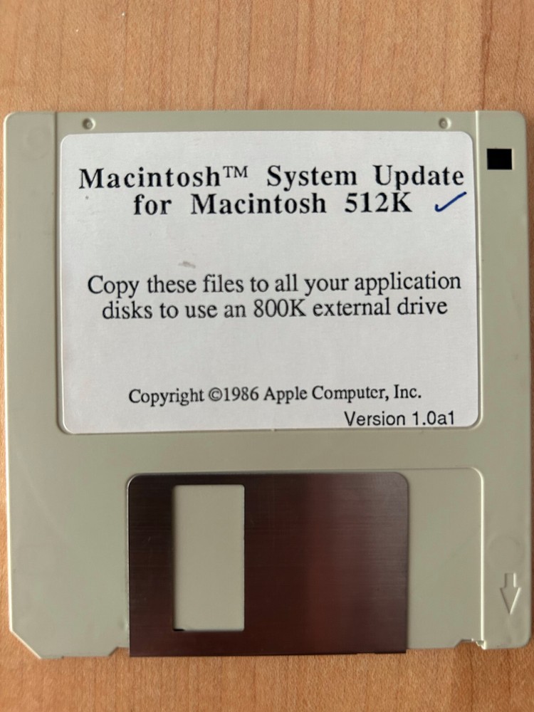 Apple Macintosh System Update Disk for Mac 512k with original instructions.