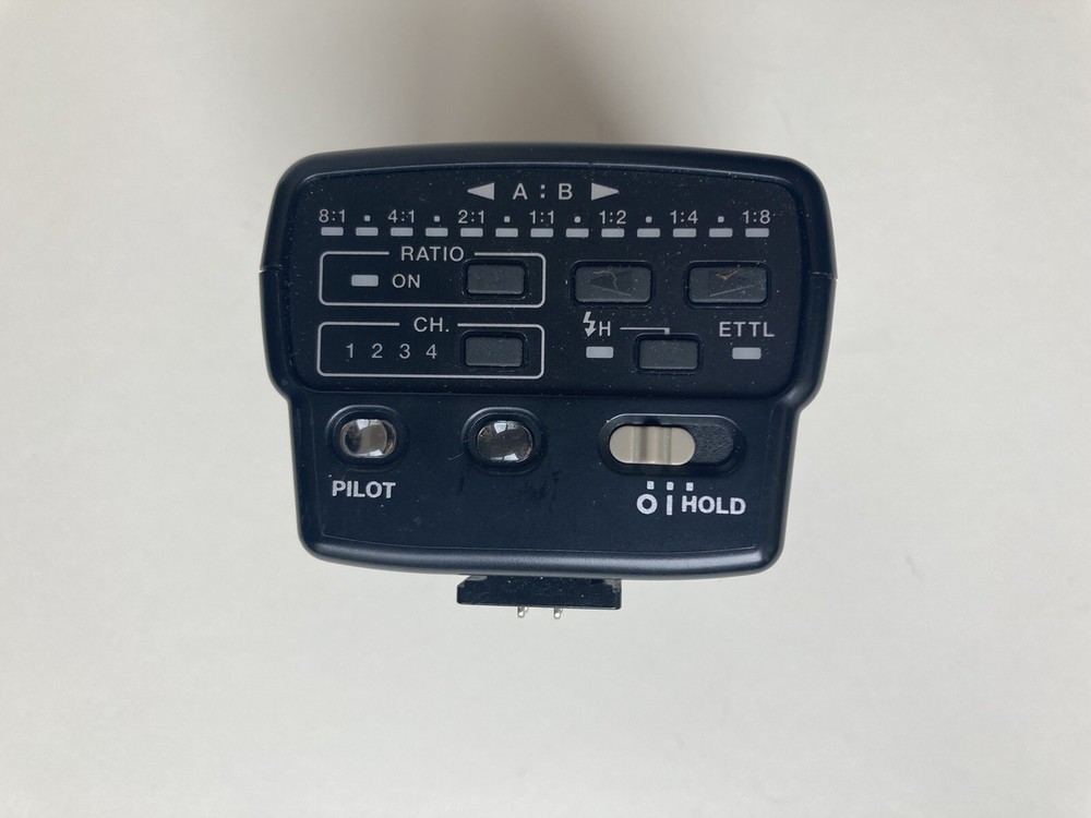 Canon Speedlite Transmitter ST-E2 with Case