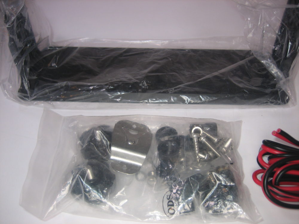 Icom IC-M605 VHF *INSTALL KIT* Mounting Mount Bracket Knobs Mic Clip Hardware