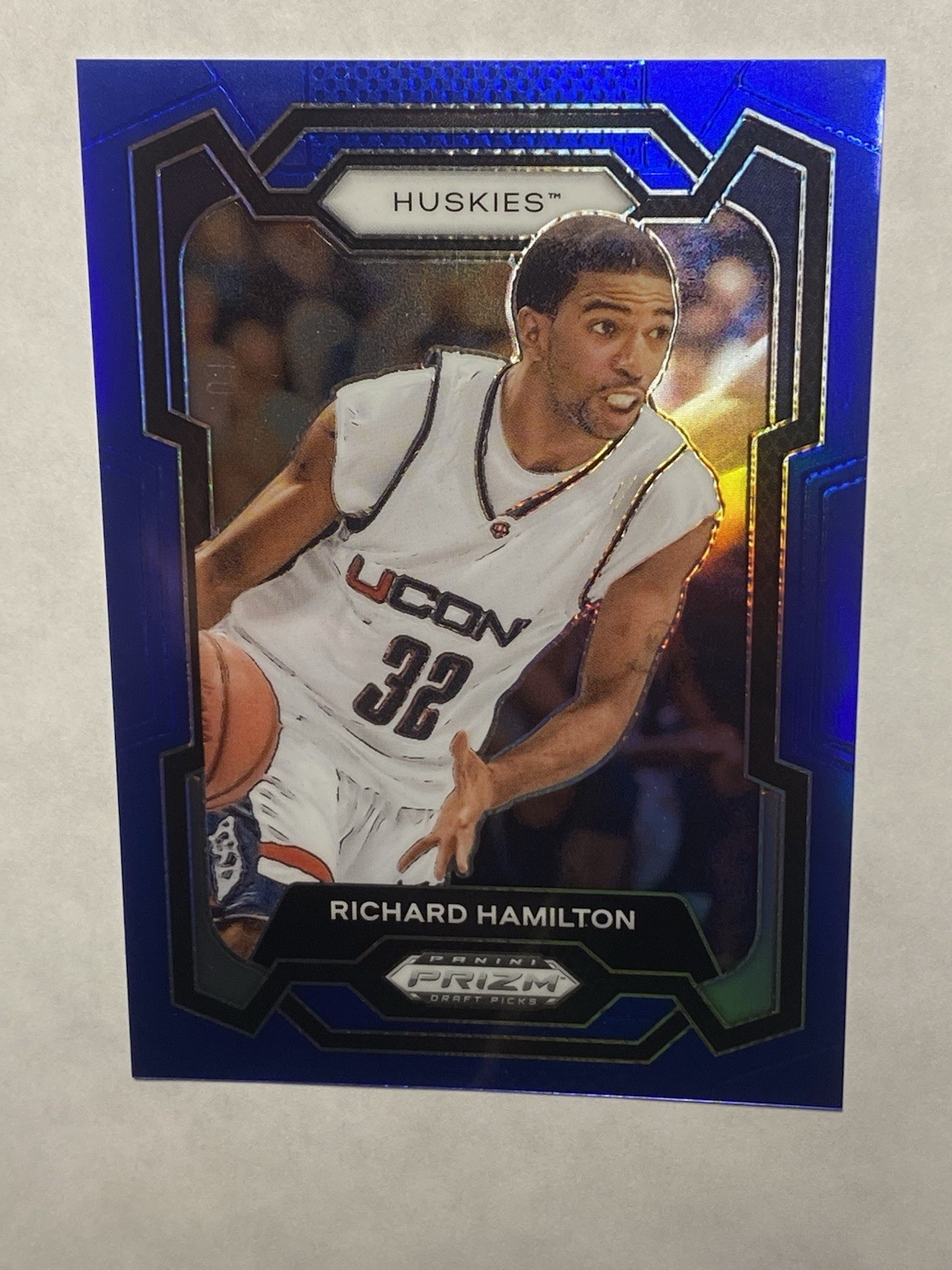 UConn Huskies Basketball Premium 17-Card Collection Lot Autos #d Parallels SP