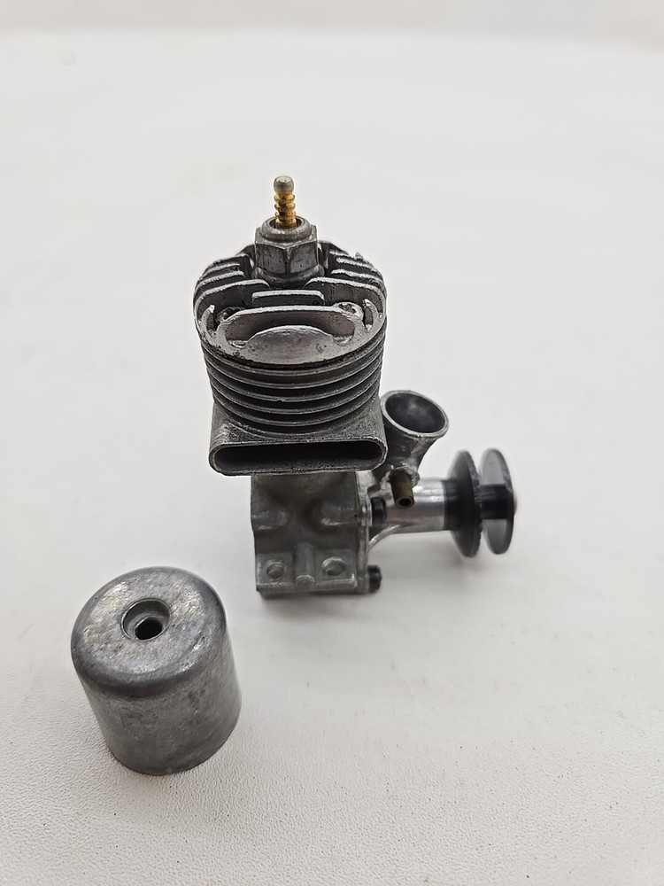 1950 McCoy .098 Glow Ignition Engine M5 #2