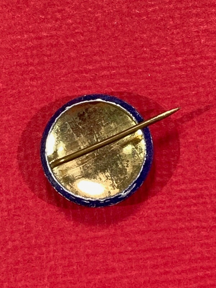 Vintage Red Cross Button / Pin