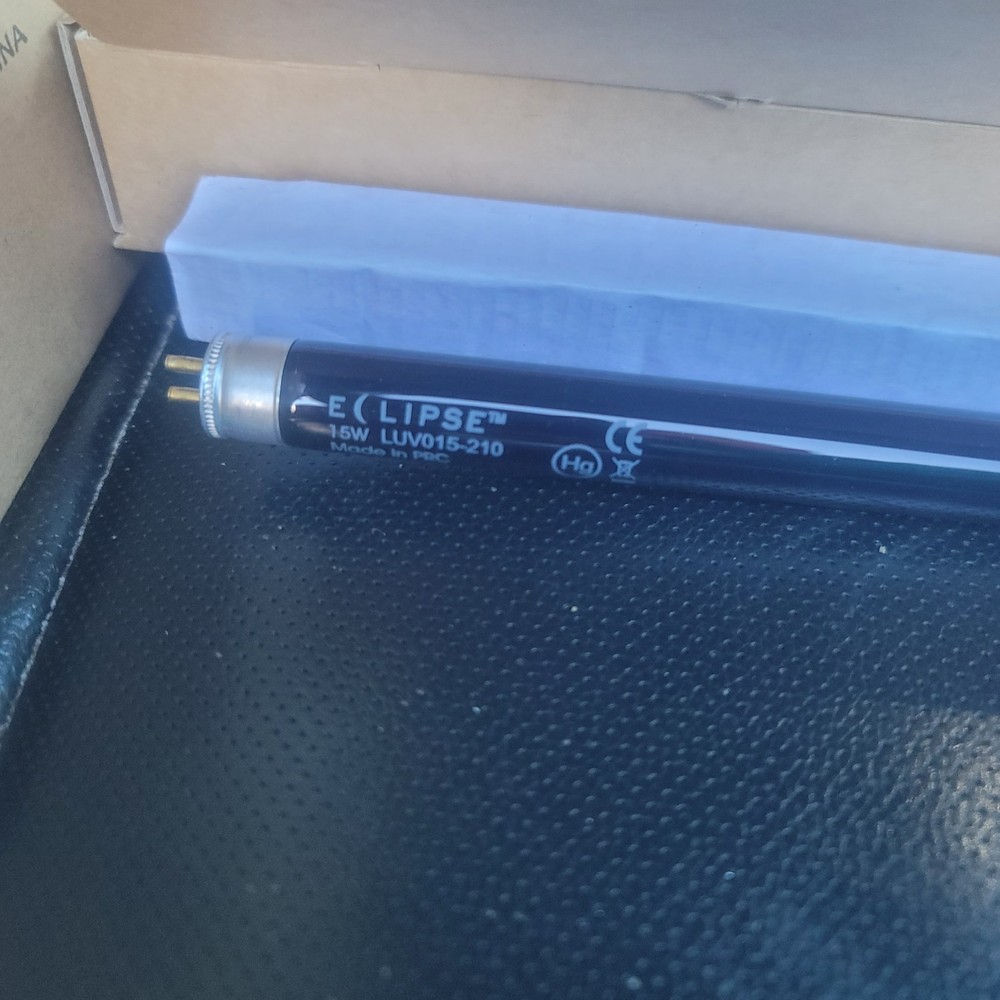 Vector Eclipse 15 Watt Replacement Fly Light Bulb 20-2019 48-Pack 12 Inch Long