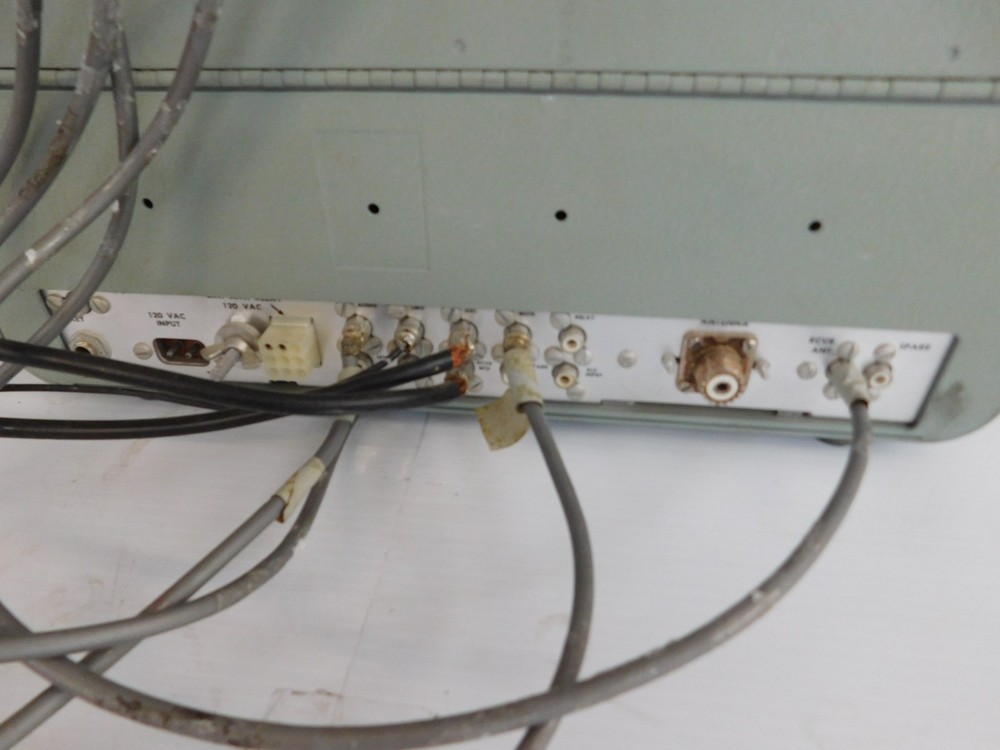 HEATHKIT SB-303 HF RECEIVER & SB-401 HAM BAND TRANSMITTER W/ MANUALS (IEG66)