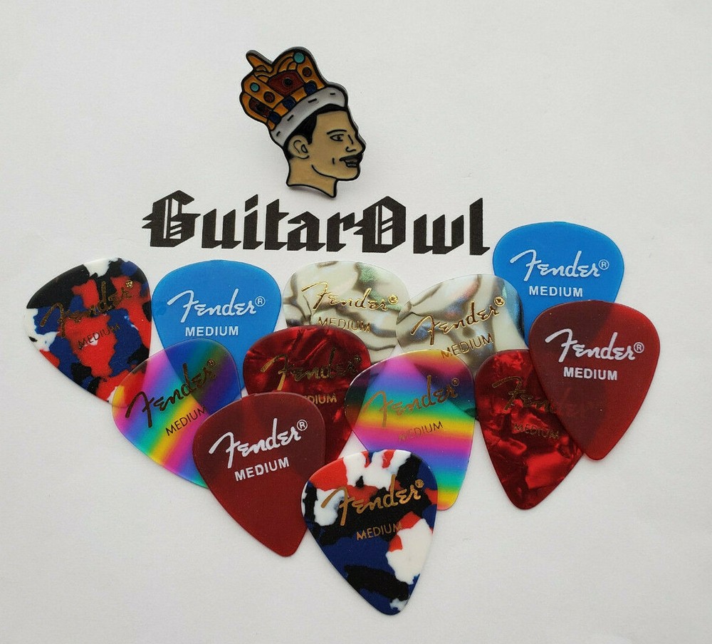 FENDER MEDIUM GUITAR PICKS QUEEN NOVELTY PIN FREDDIE MERCURY 351 celluloid