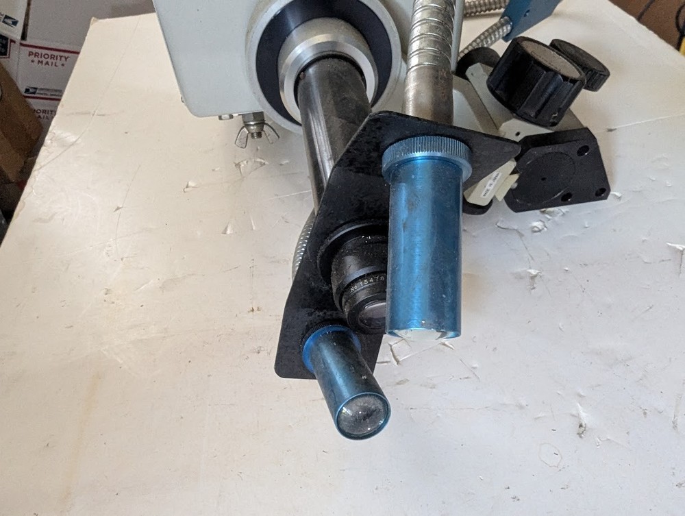 UNITRON LP-6 PROFILE PROJECTOR ASSEMBLY 6" SCREEN