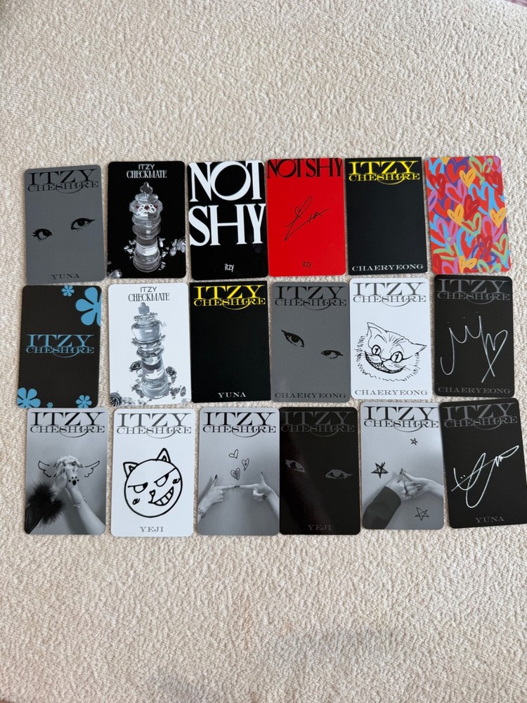 ITZY - OFFICIAL PHOTOCARDS (USA)