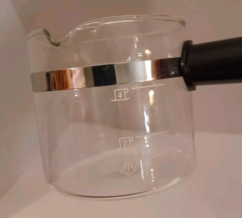 Bella Pro Series 19 Bar Espresso Maker TSK-1859B InGood Condition