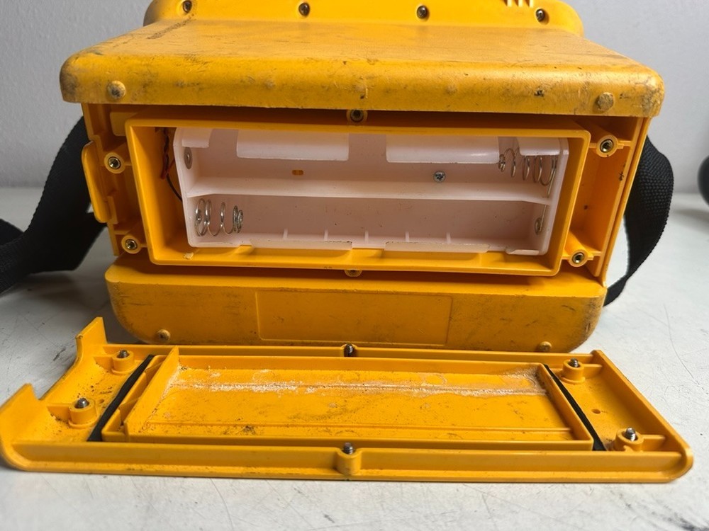 3M Dynatel 2273 Cable Locator Transmitter Unit ONLY AS-IS