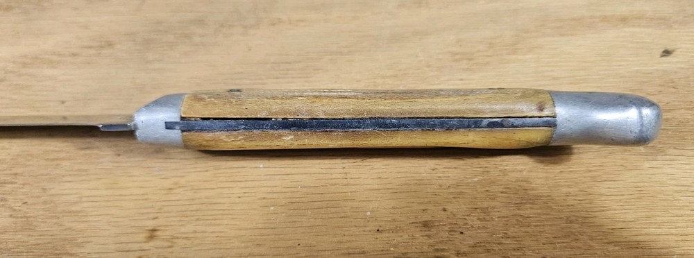 Queen Knife 6.5" Blade. Stag Handle.