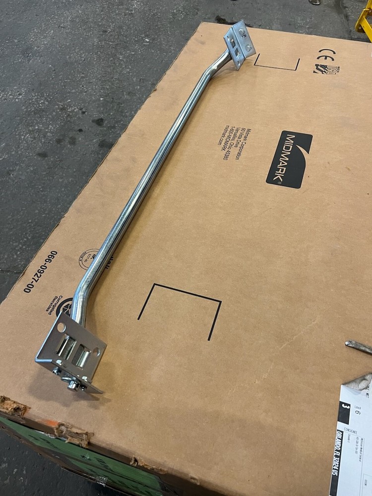 flue keeper for pallet rack 42" deep