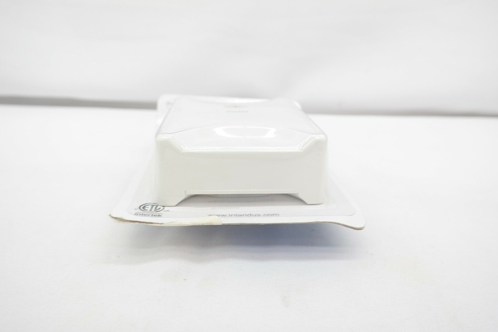 Grounded 6 Outlet Wall Tap ( side outlets ) TF