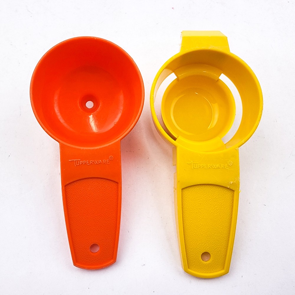 Tupperware Small Funnel 877-2 And Egg Separator 779-7 Kitchen Gadgets