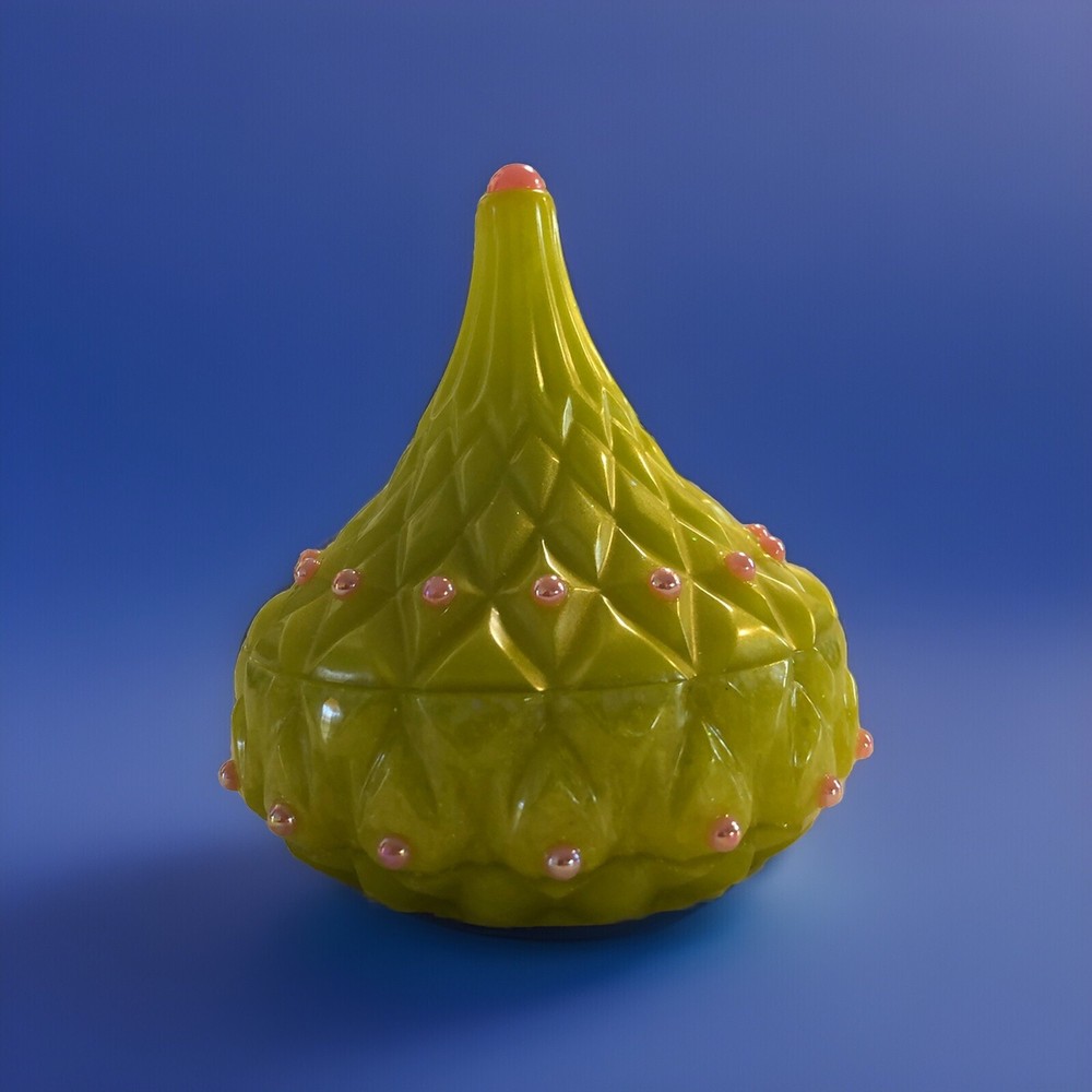 Yellow trinket box￼