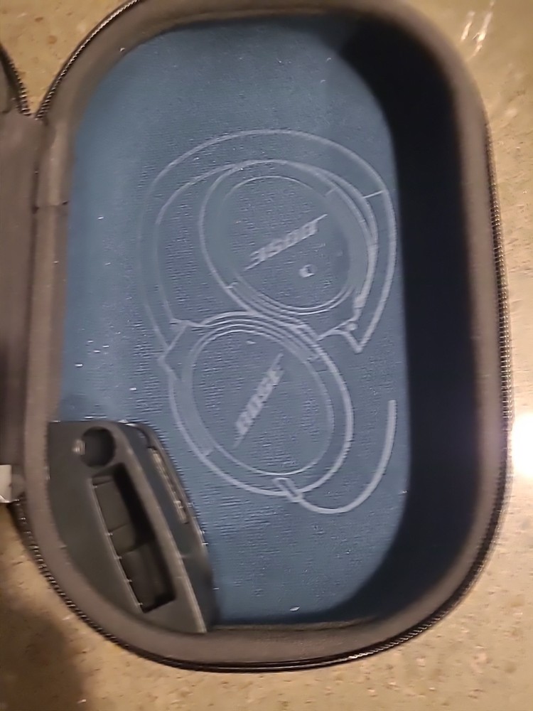CASE ONLY -- BOSE QuietComfort 35 II Protective Case