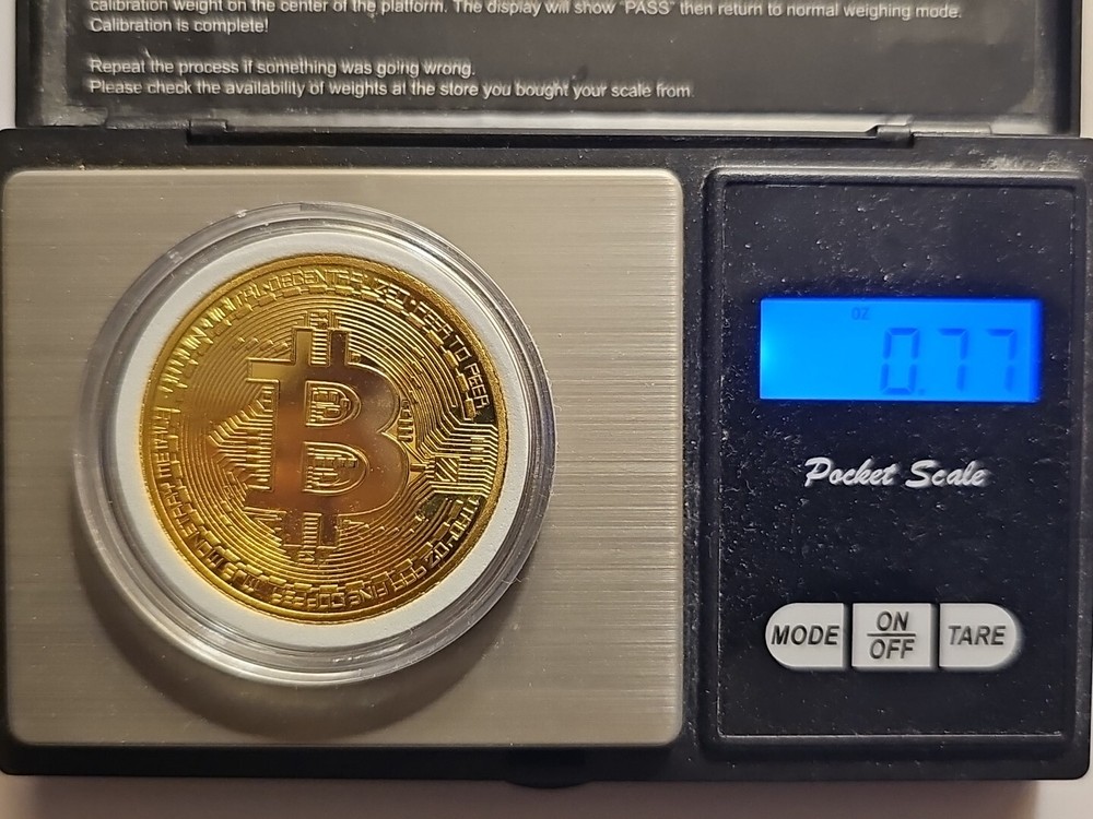 BITCOIN COMMEMORATIVE COIN FOR DISPLAY IN PLASTIC CAPSULE