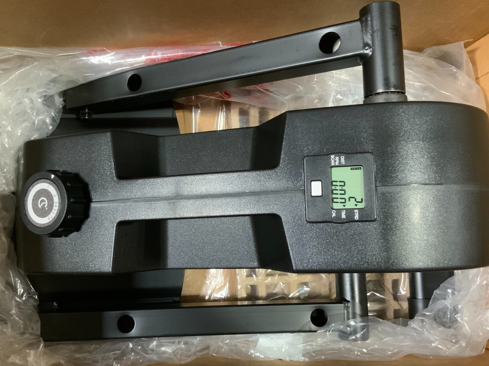 CUBII JR2 F3B2 Compact Seated Elliptical Silver