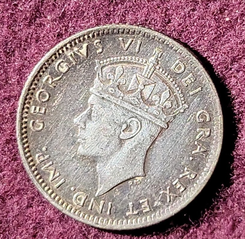 1944-C NEWFOUNDLAND CANADA 10 cent silver - Solid AU stk#k910
