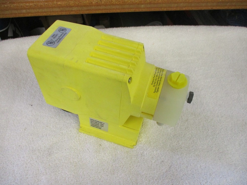 LMI Microprocessor Dosing Pump A951-85HV