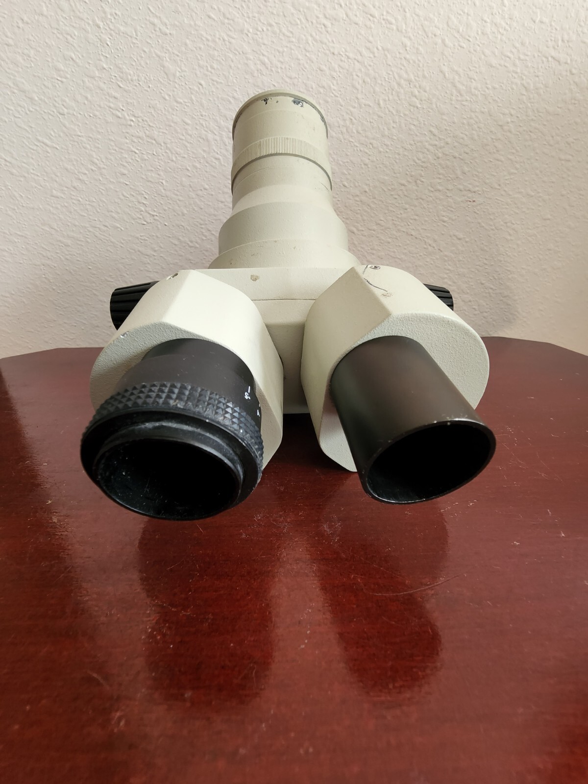 LW SCIENTIFIC VISION 1X & 2X MICROSCOPE BODY. W/PLAN 10X22 EYEPIECE. WORKS