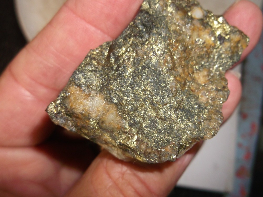 Gold, silver, copper, 74 grams samples ,ore high grade .