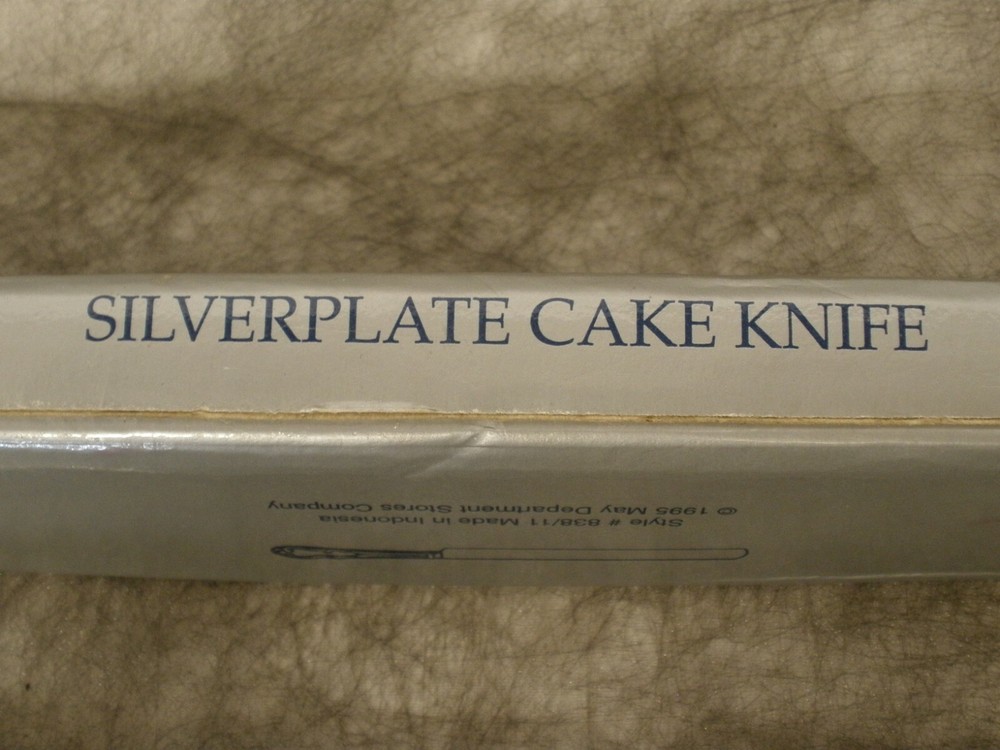 ROYAL LIMITED SILVERPLATE CAKE KNIFE IN BOX