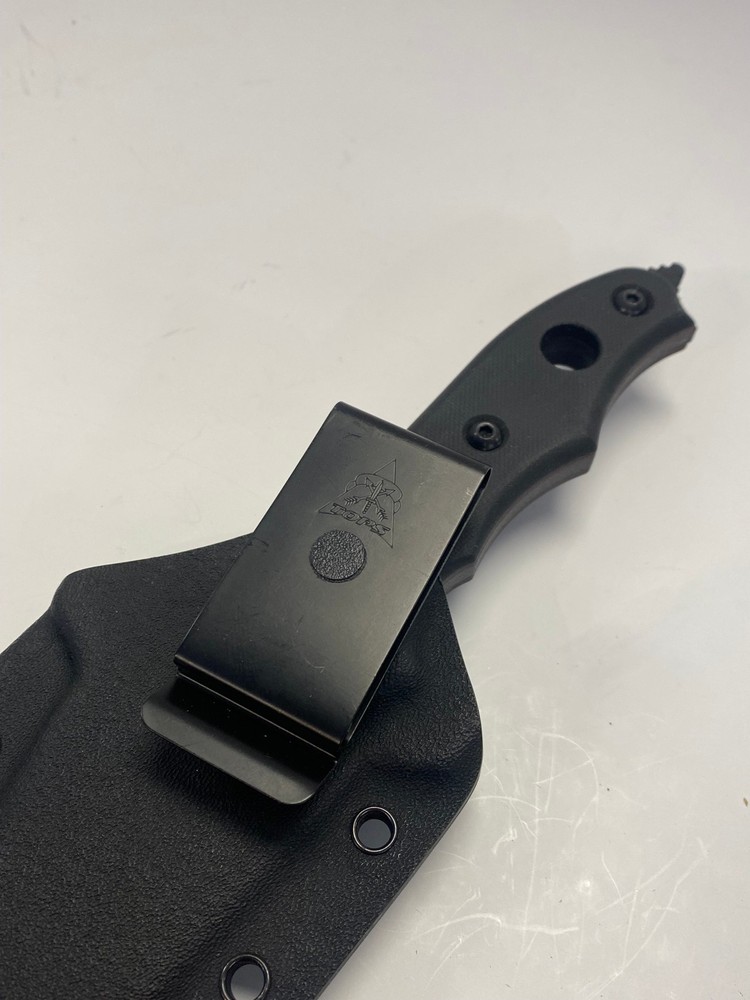 Topps "Abaniko" Fixed Blade Knife Black on Black - Plain Edge