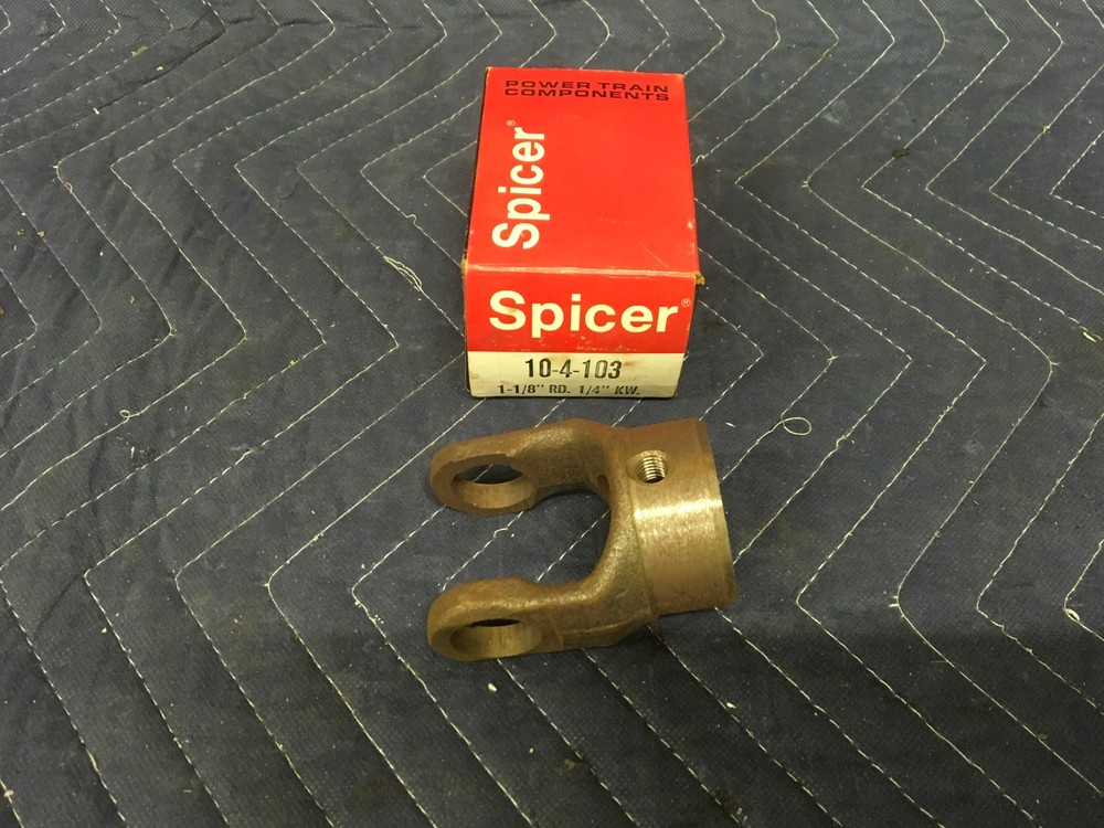 Spicer 10-4-103 PTO End Yoke