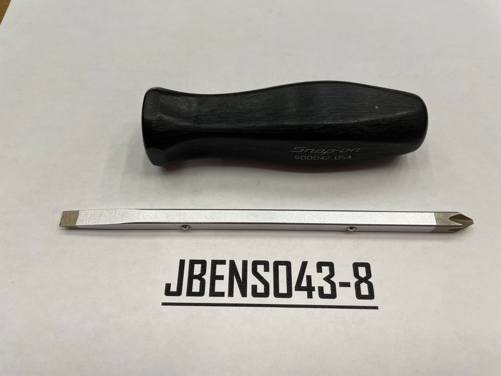 Snap-on Tools MINT RARE BLACK Hard Grip Interchangeable Blade Screwdriver SDDD42