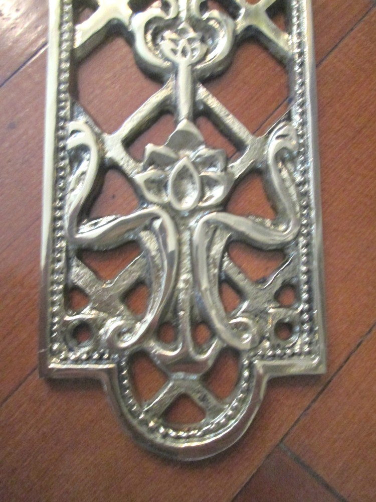 VINTAGE SOLID BRASS DECORATIVE TULIP FLOWER DESIGN DOOR PLATE