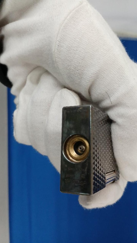 Dupont Diamond Pattern Gas Lighter Used