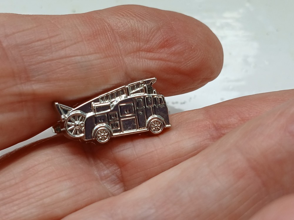 Vintage Style Chrome "Fire Engine" Cufflinks New without Box