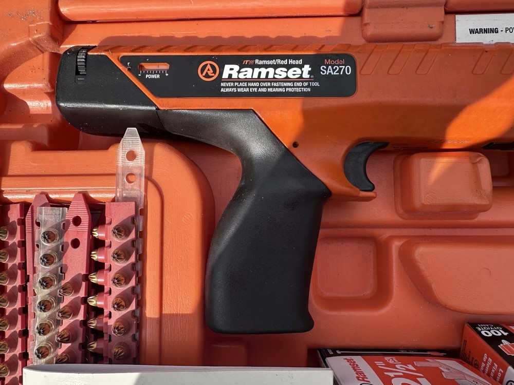 RAMSET SA270 POWDER ACTUATED FASTNER w CASE & EXTRAS *untested