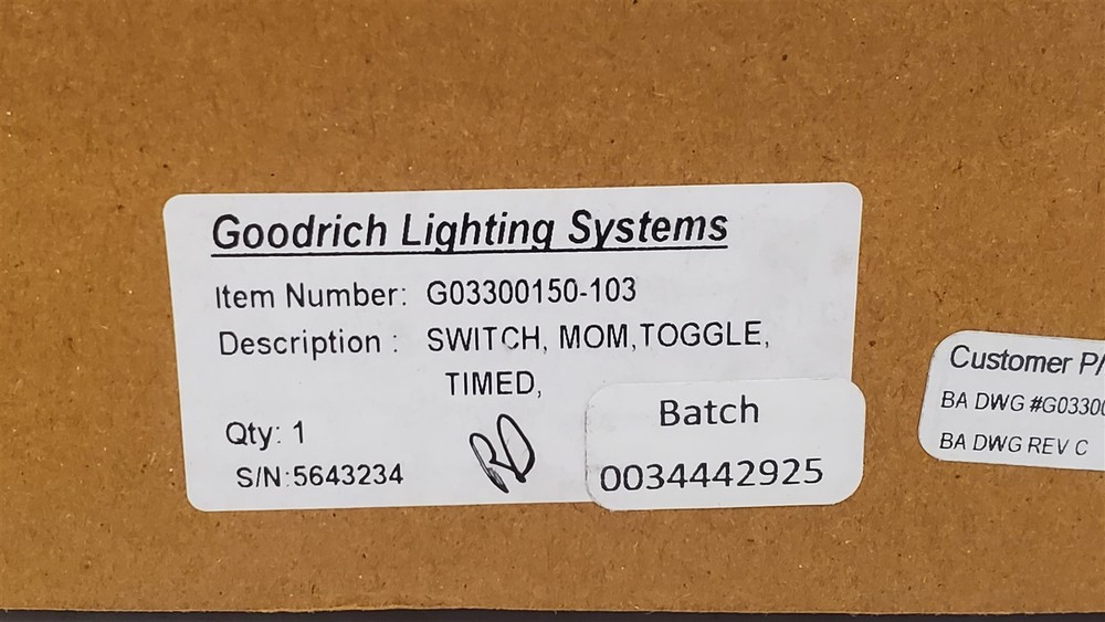 Goodrich G03300150-103 Mom Timed Toggle Switch NEW