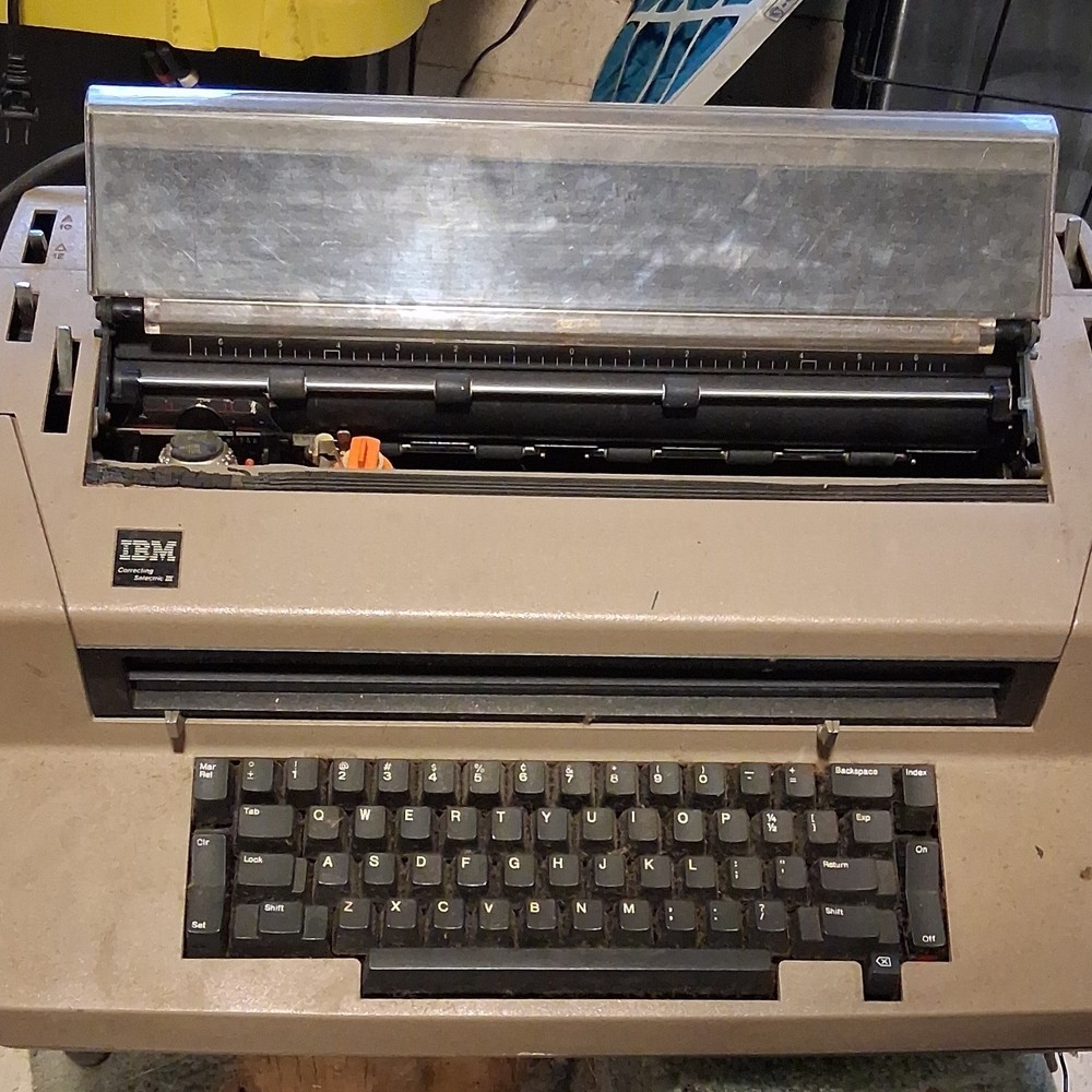 IBM Correcting Selectric III Electric Typewriter