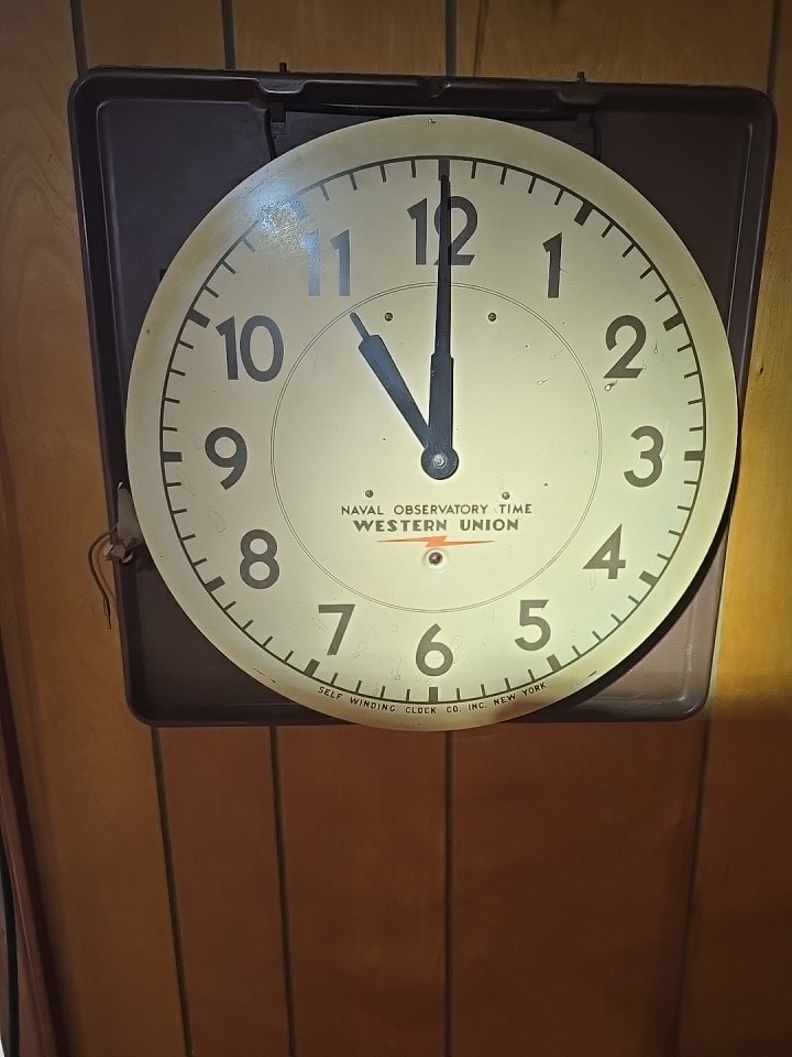 Self Winding Clock Co. Naval Observatory Time Western Union Square Wall