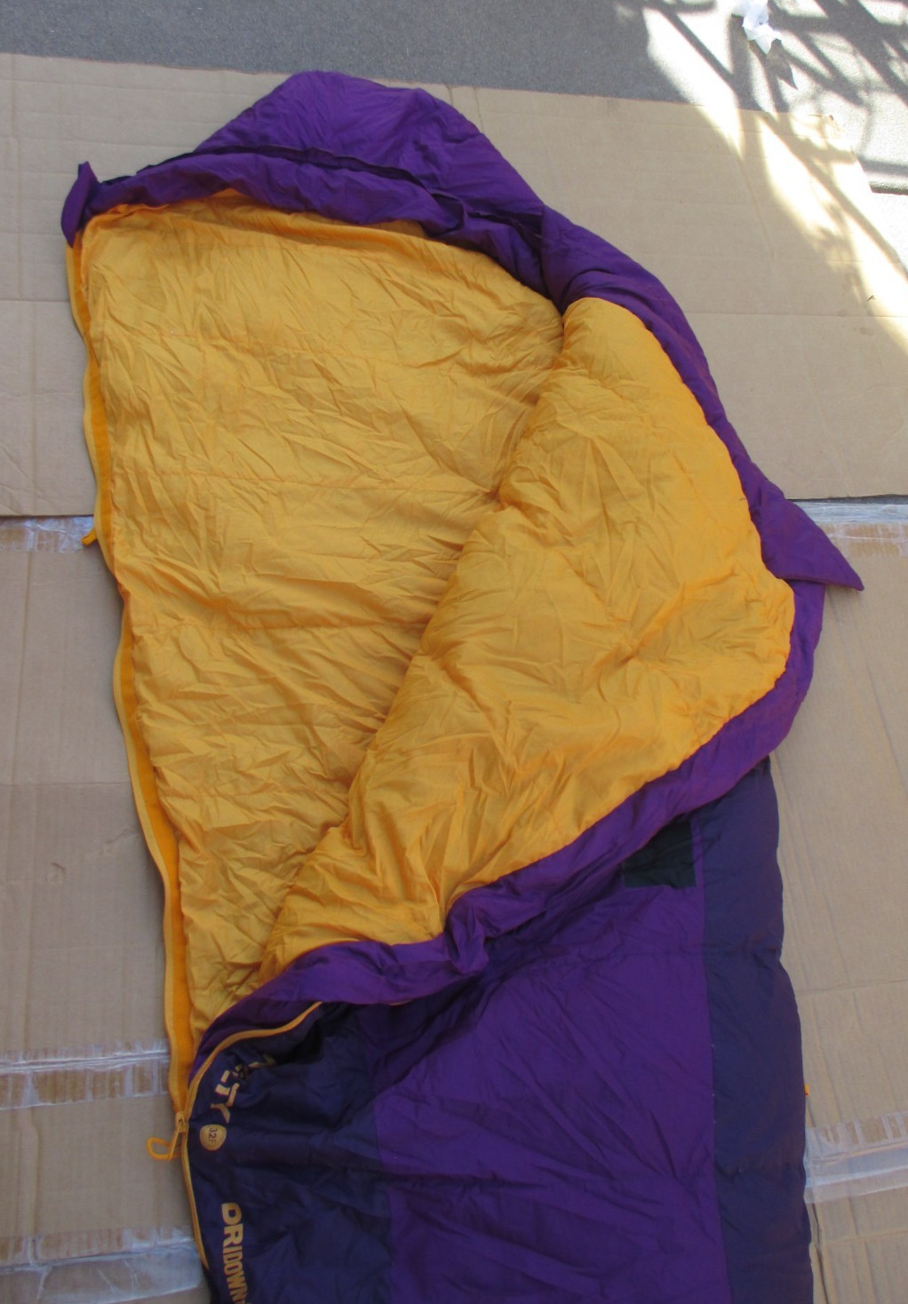 Kelty Cosmic 32F/0C Women's 550 Fill Dri-Down Sleeping Bag 74" x 29"
