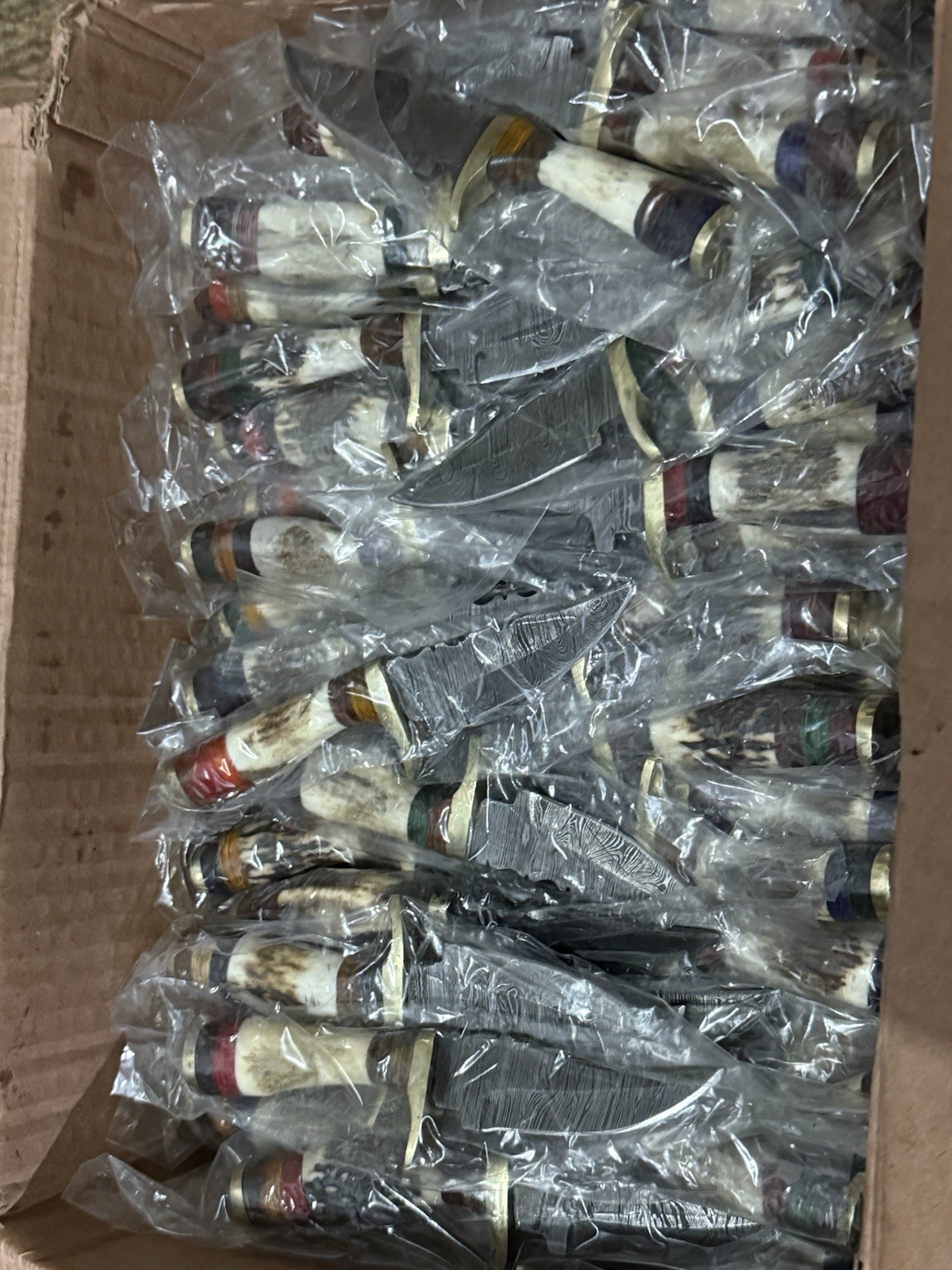 LOT OF 20PCS, 6'' INCH SKINNER KNIFE STAG HORN HANDLE HANDMADE DAMASCUS W/SHEATH