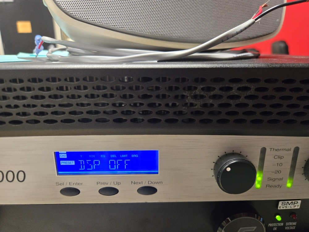 Crown DSi 1000 Amplifier
