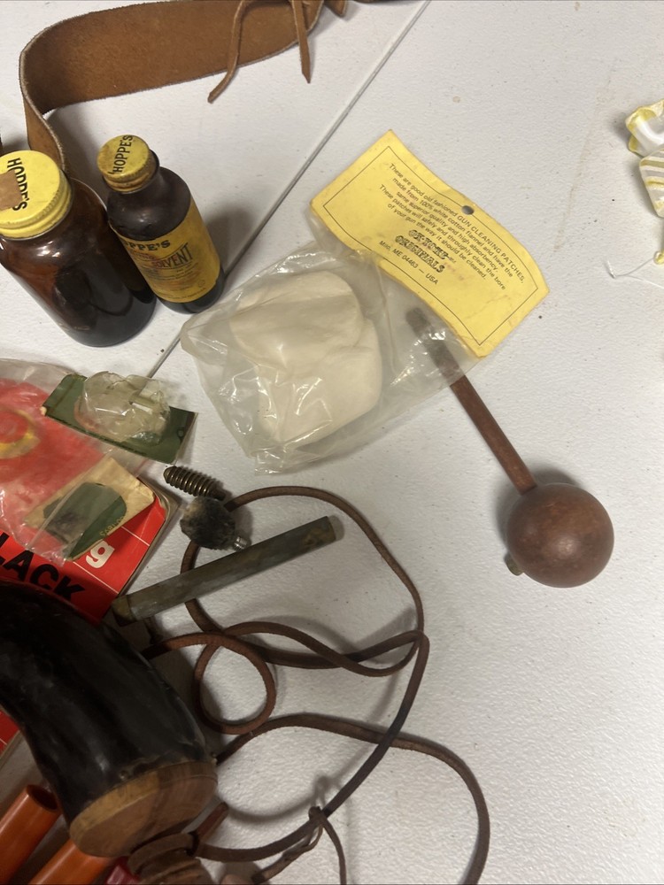 Vtg Leather Bag Muzzleloaders Horn Starter Lot Extras
