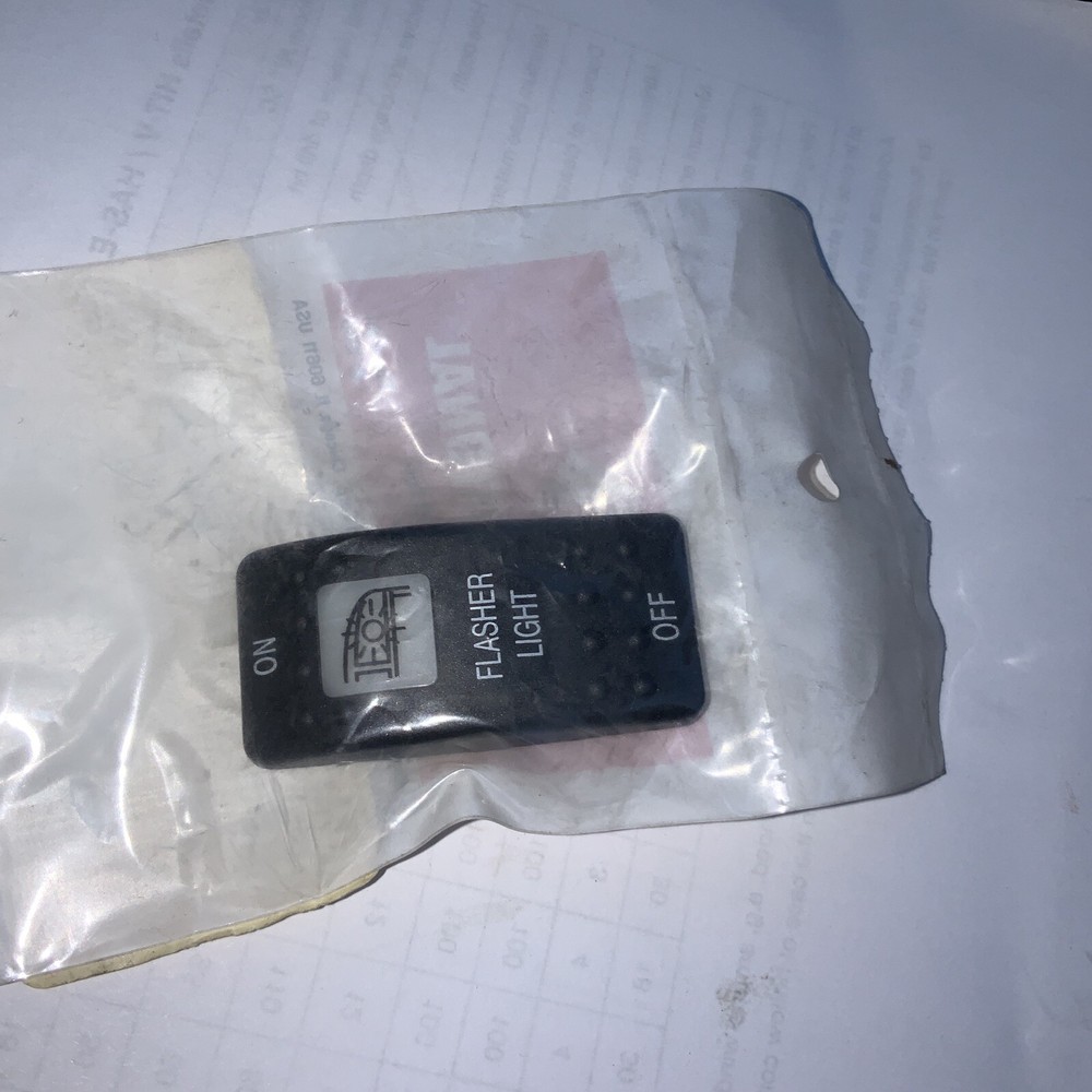 International Flasher Light Switch Top Actuator Part# 446553003 NIP