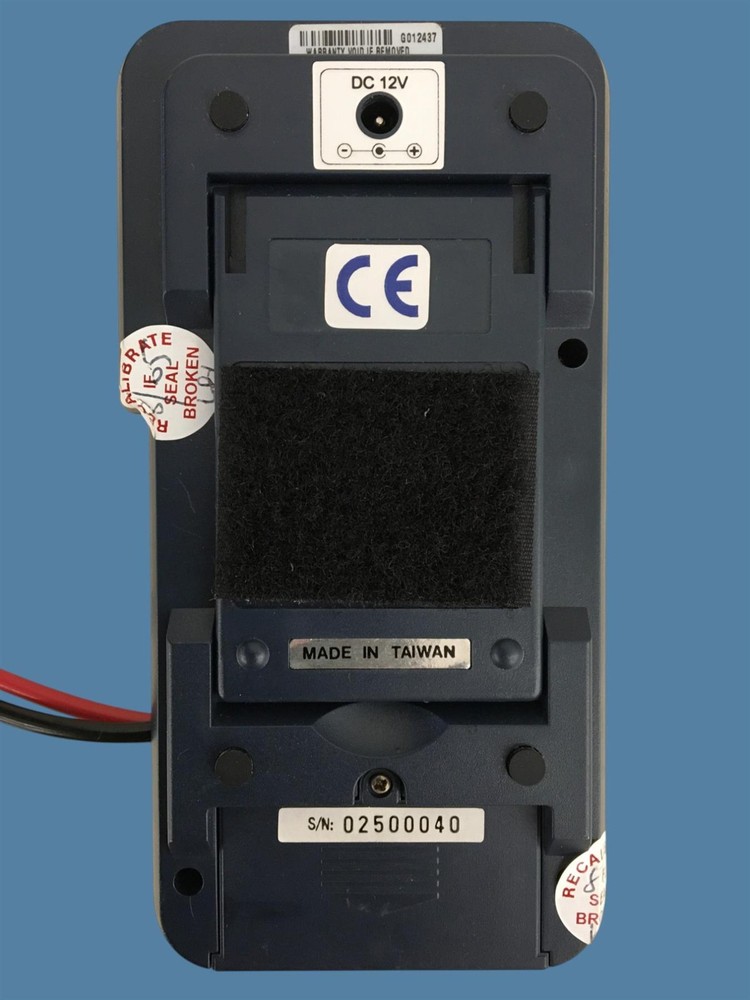 Extech Instruments Model 422123 Precision Multifunction Calibrator w/ Case