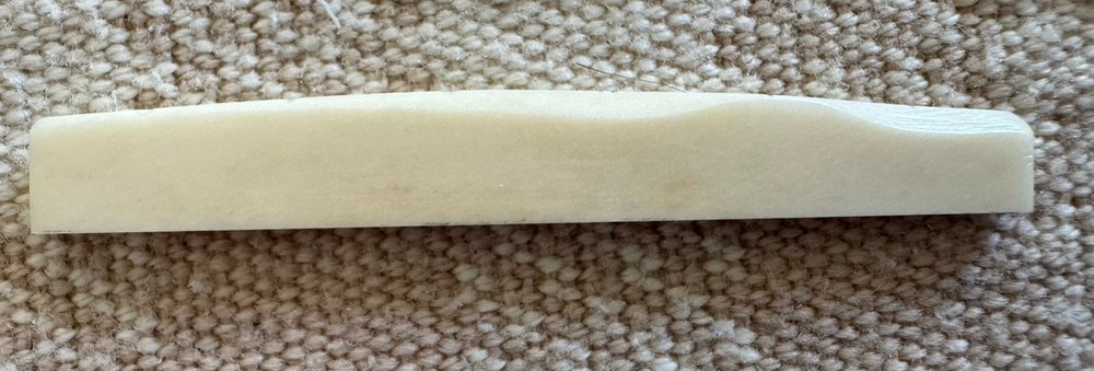 1 Bone Saddle – Fits Most Pre-2017 Larrivee® Guitars & Others – Wave Compensated
