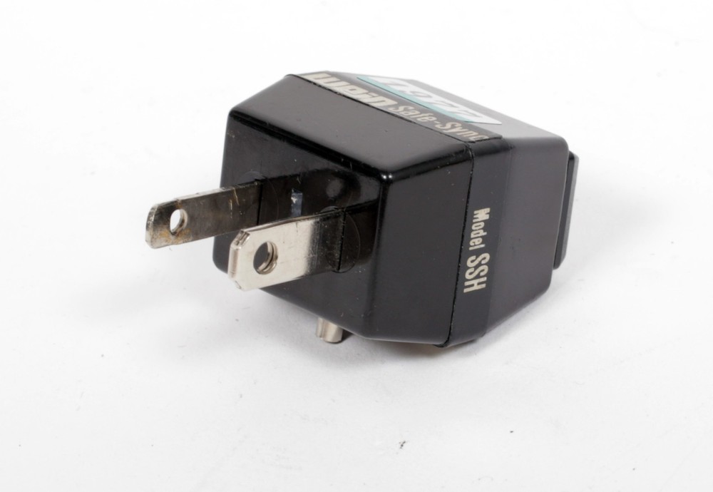 Wein SSH Flash Safe Sync Voltage Regulator AC fiting to PC #1977