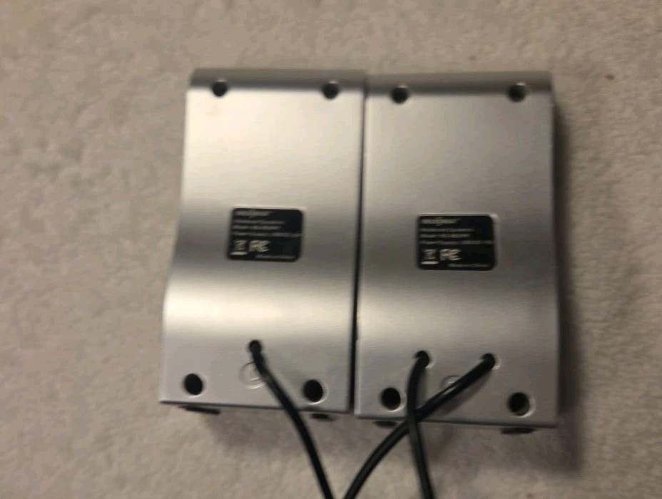 INSIGNIA Nnotebook Computer mini USB Speakers Model NS-NBSPK