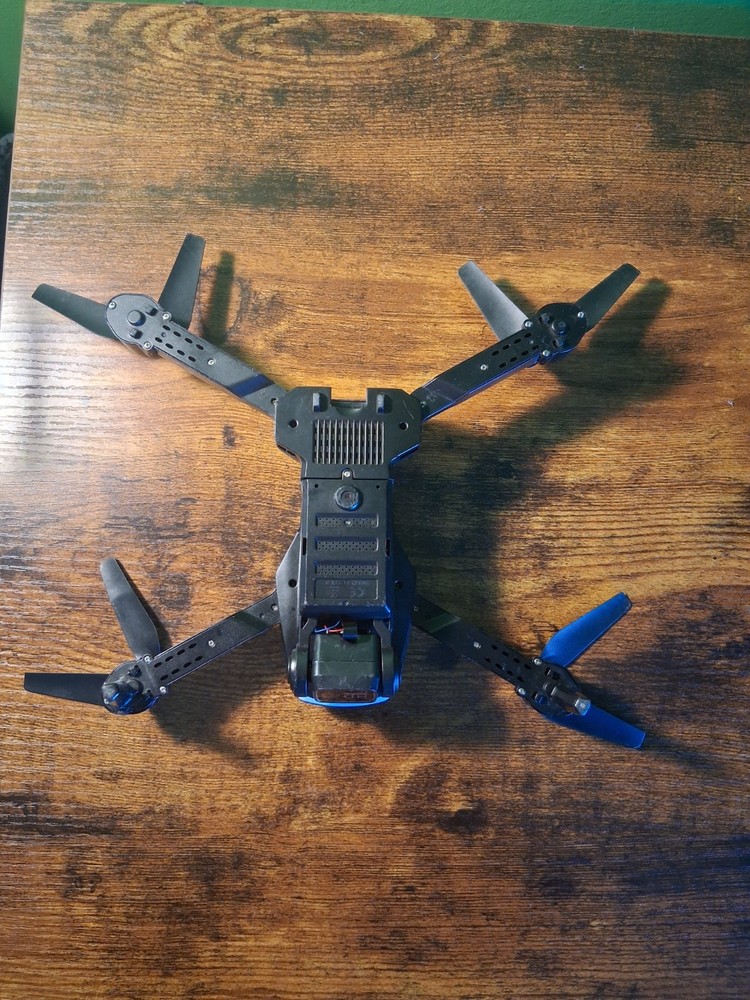 RADCL0 Foldable Quadcopter Drone HD Camera, Controller, 2 Batteries, Carry Case