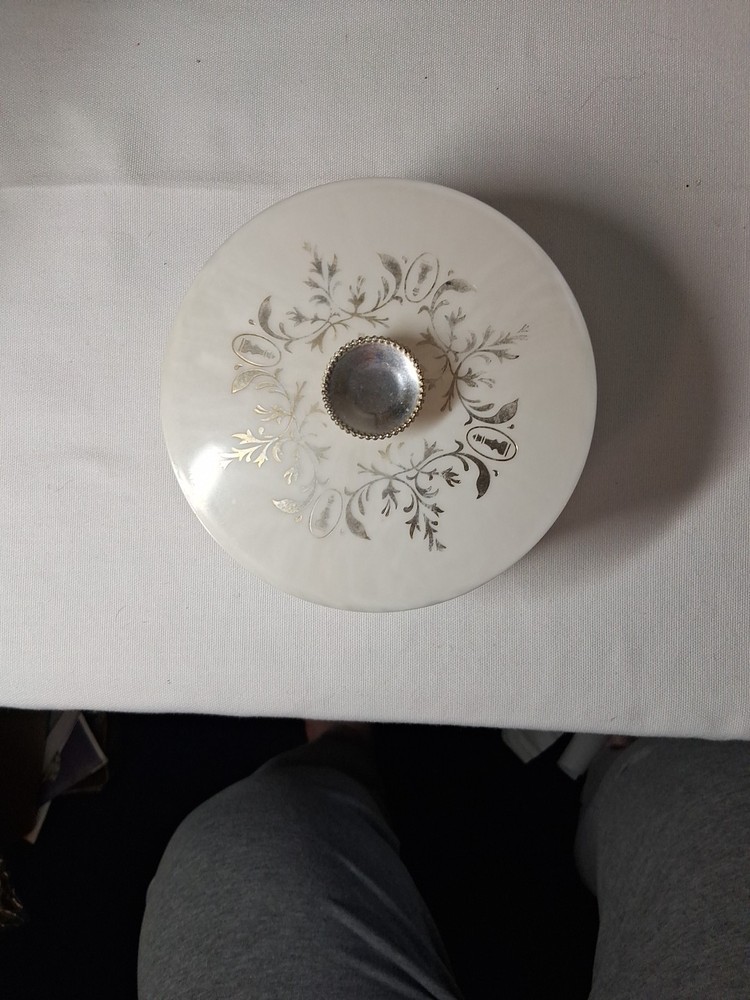 Vintage Mary Chess Dusting Powder Container